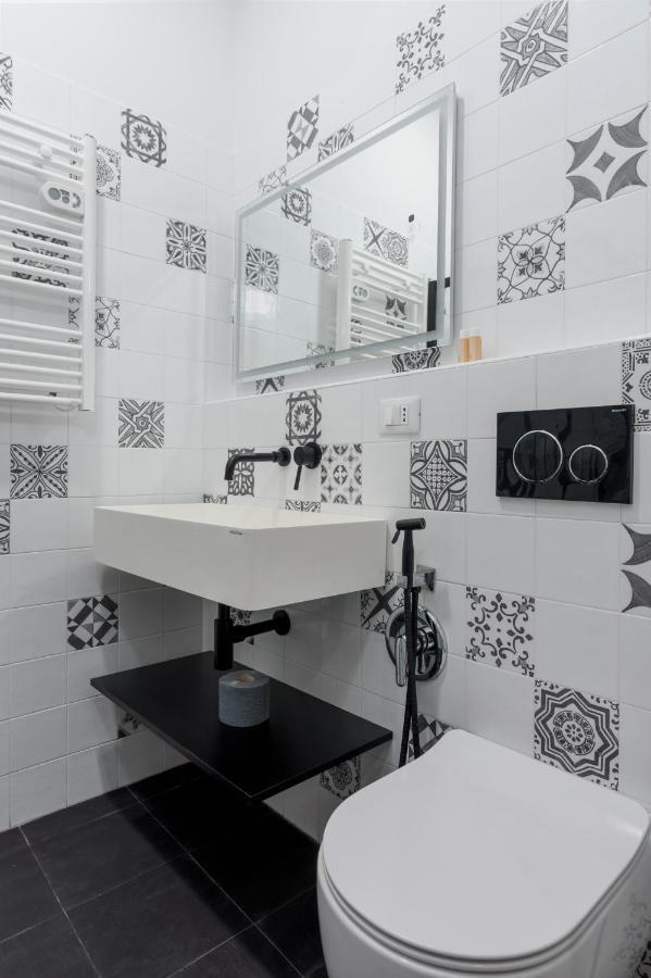 Apartmán Esclusivo 130 Mq + Terrazzo Via San Vincenzo Janov Exteriér fotografie