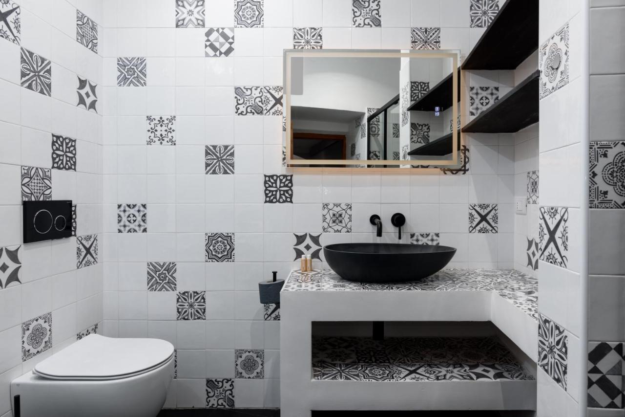Apartmán Esclusivo 130 Mq + Terrazzo Via San Vincenzo Janov Exteriér fotografie
