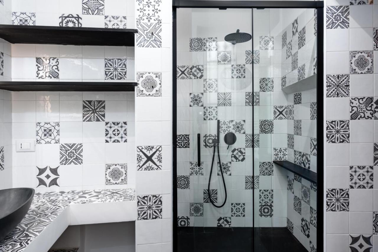 Apartmán Esclusivo 130 Mq + Terrazzo Via San Vincenzo Janov Exteriér fotografie